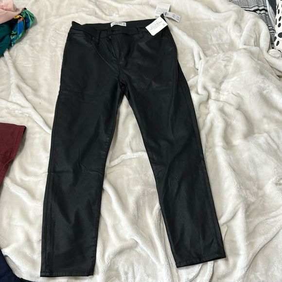 NWT Abercrombie Glossed Super Skinny High Rise Jeans short - Picture 1 of 4